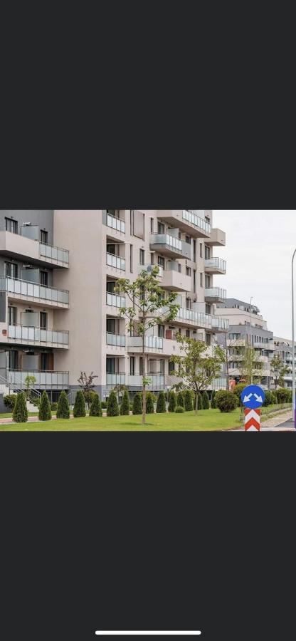 Apartament Sara Lägenhet Târgu-Mureş Exteriör bild