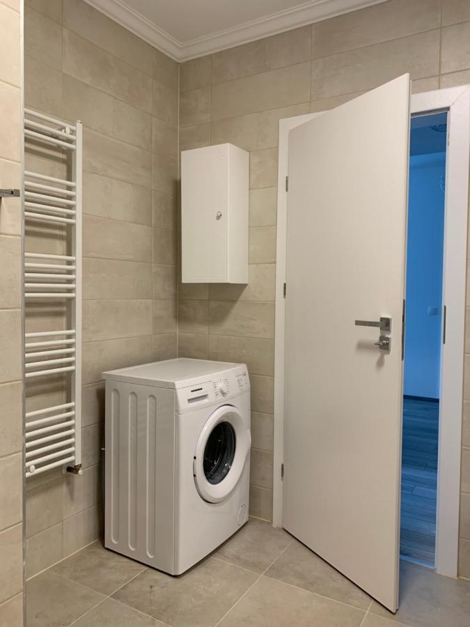 Apartament Sara Lägenhet Târgu-Mureş Exteriör bild
