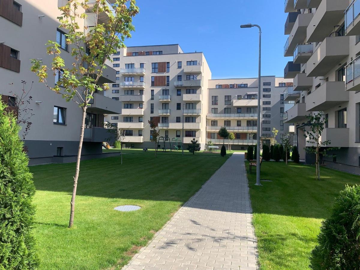 Apartament Sara Lägenhet Târgu-Mureş Exteriör bild